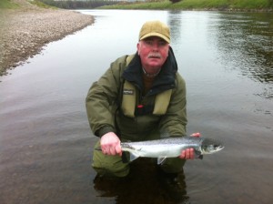 Gary-with-5lbs.-first-grilse-30.05.12              